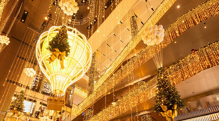 Twinkling Lights to Generate Yang Chi